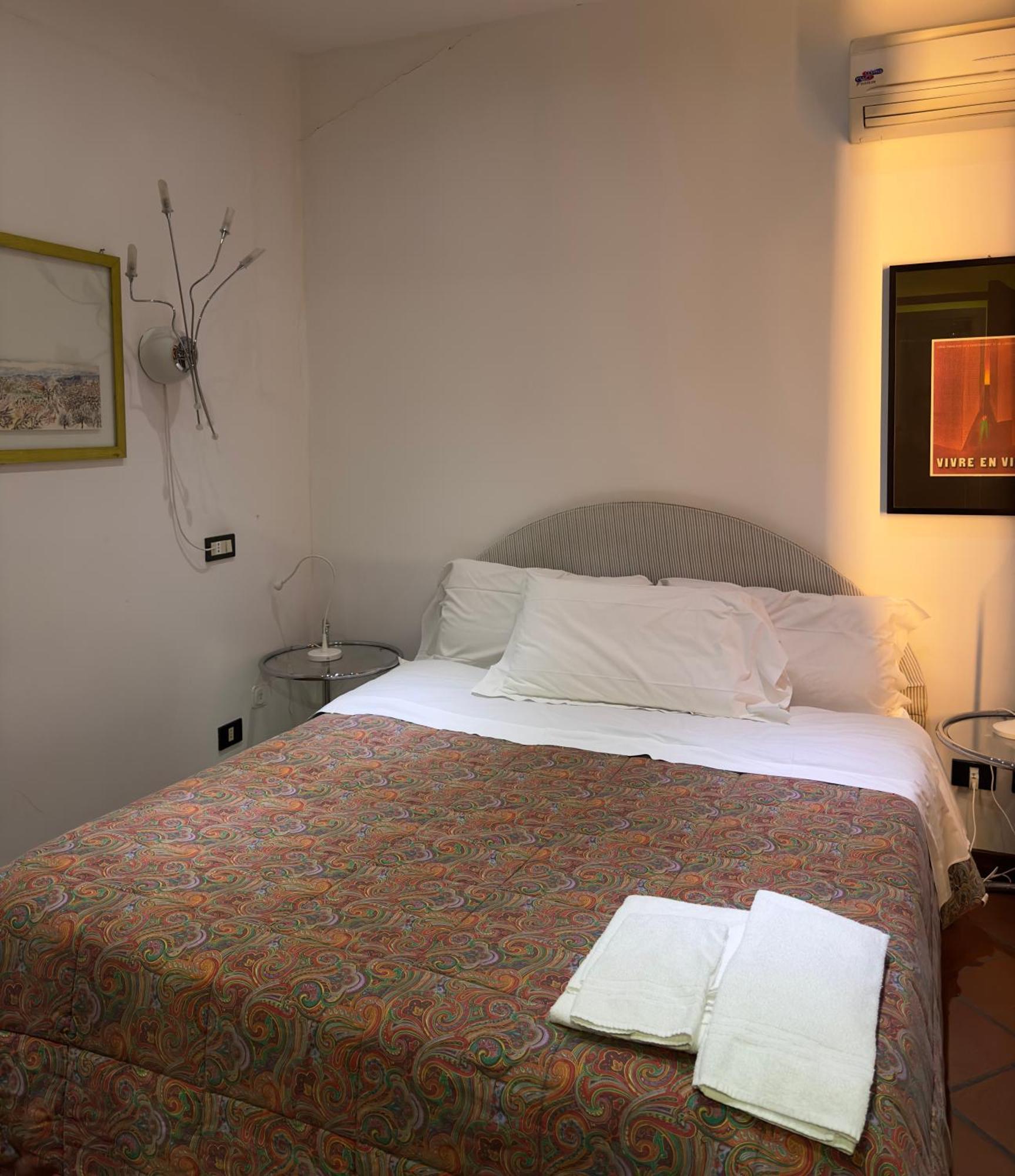 Aliajazz - B&B Hotel - กาสโตรวิลลารี ภายนอก รูปภาพ